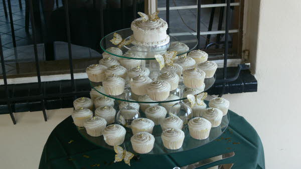 3 Tier Cup Cakes